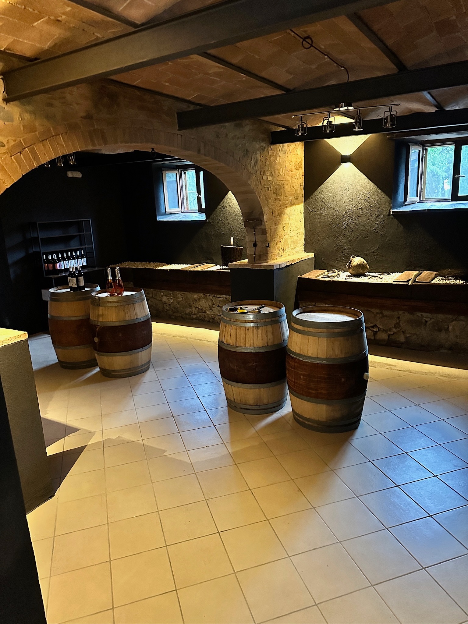 Suite La Cantina — cantine in pietra del monastero, Agriturismo Oria