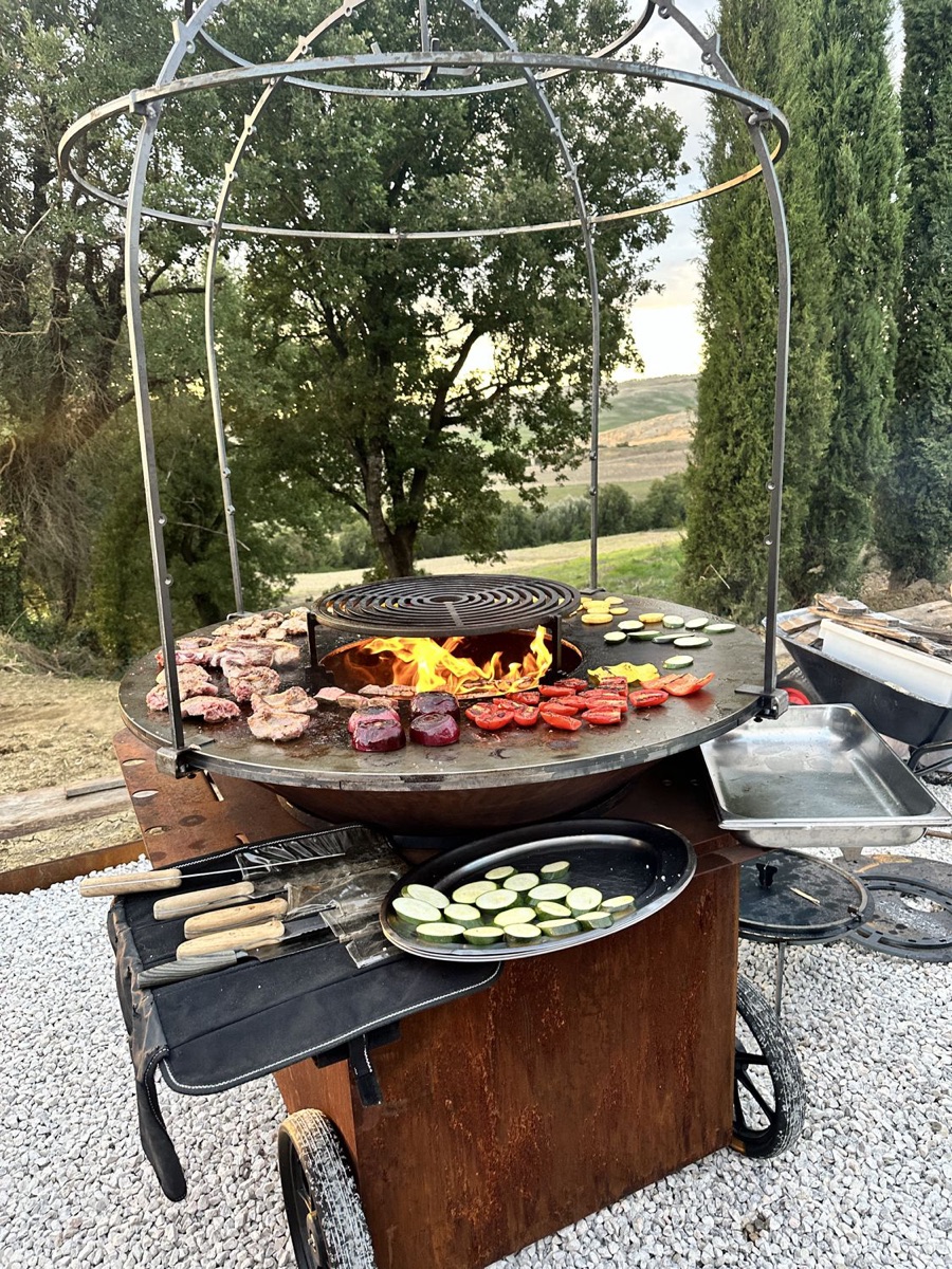 Fire-cooked food at Oria Day 2025